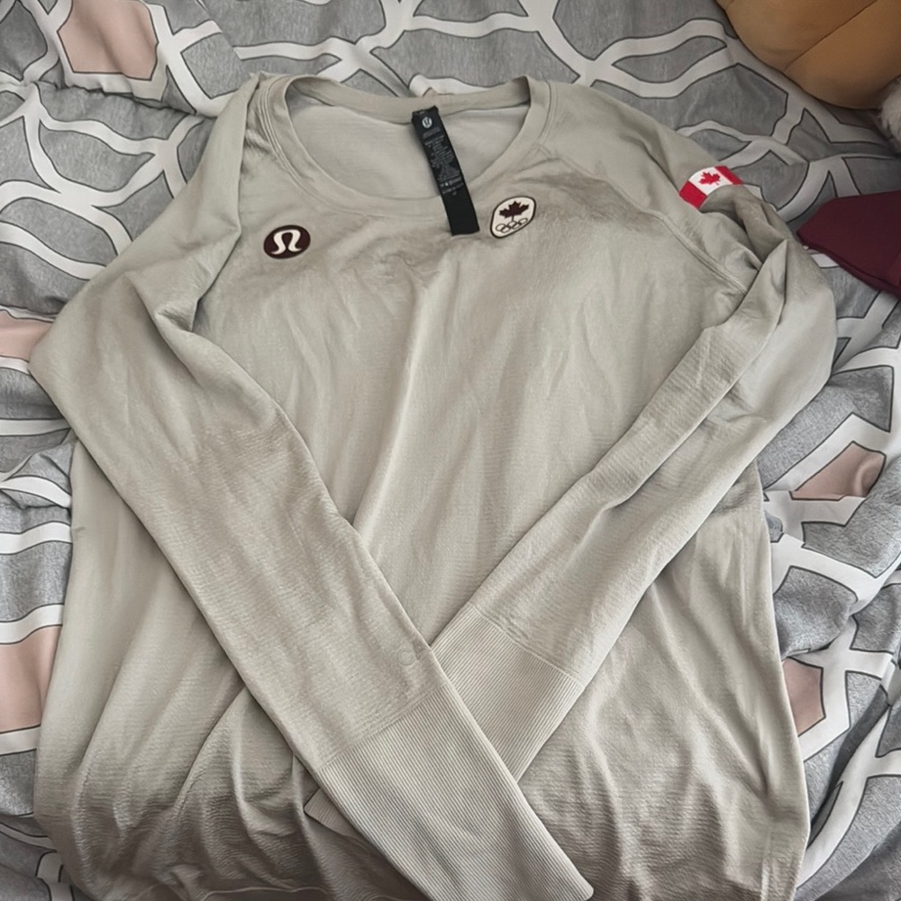 Lululemon CAD swiftly Tech